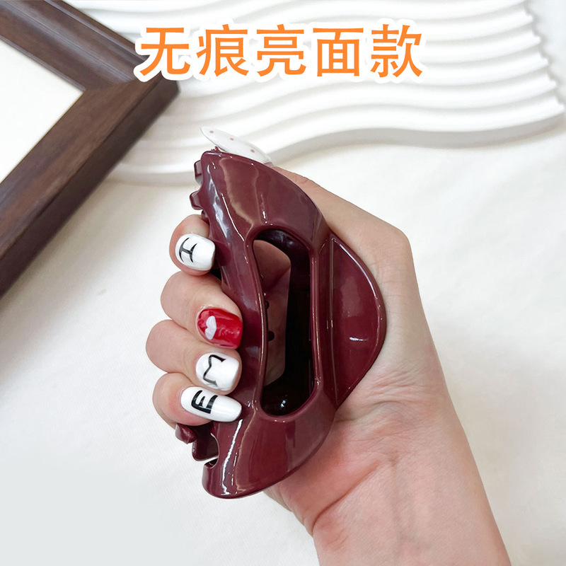 新款跨境亮面三角形软硅胶抓夹后脑勺半扎马尾夹鲨鱼夹高级感发饰|undefined