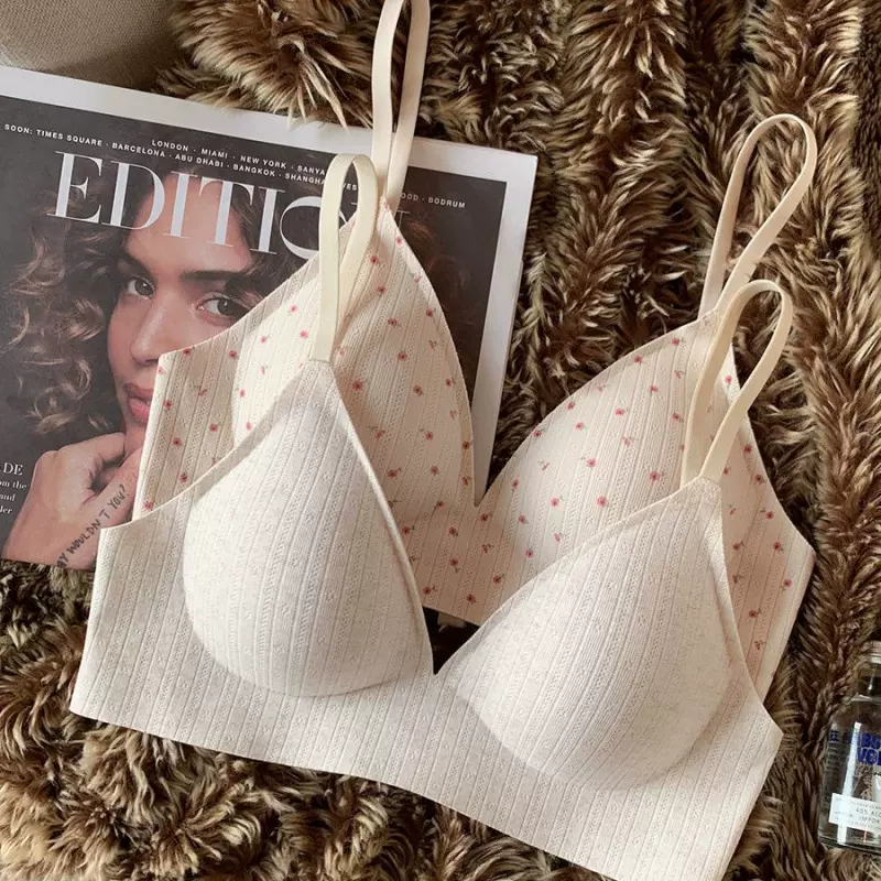 甜美透气三角杯内衣女薄款细带无痕无钢圈聚拢舒适上托防下垂文胸