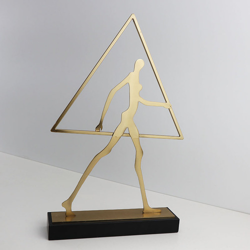Modern simple European style light luxury gold framed portrait sculpture ornaments model house sales office soft decoration