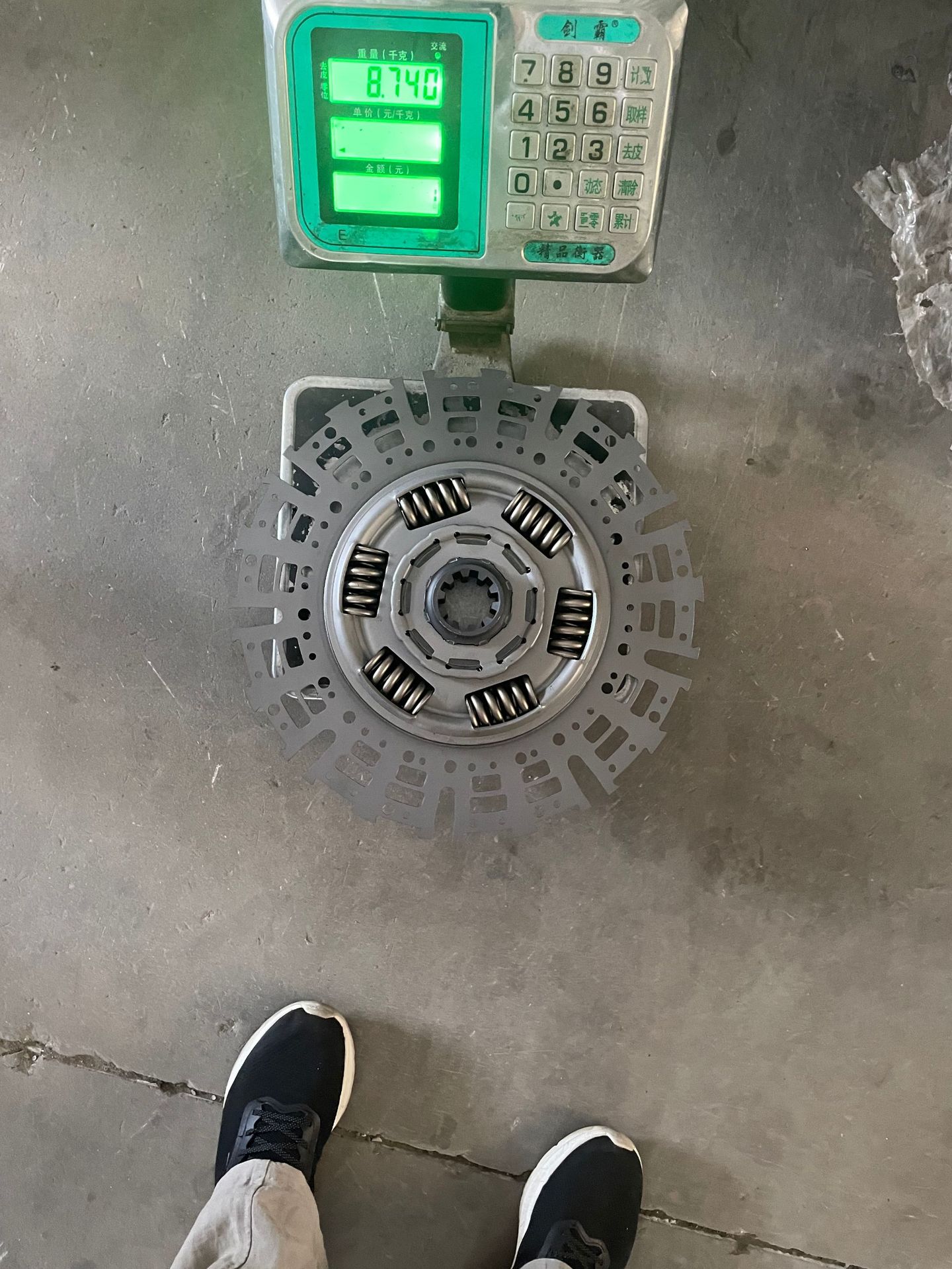 DS430-T clutch disc, compatible with 1601130-ZB601, manufactured by the original factory for Dongfeng Tianlong, Sinotruk Howo, and Hualong