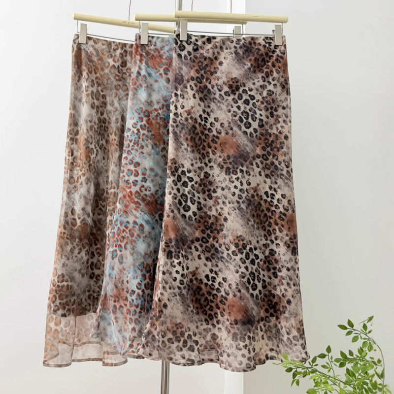 Angry Yaya Leopard Aesthetic Gold Silk Chiffon Slimming Spring-Summer Versatile Eye-Catching Leopard Print Dress In Stock Angry Yaya Leopard Aesthetic Gold Silk Chiffon Slimming Spring-Summer Versatile Eye-Catching Leopard Print Dress In Stock