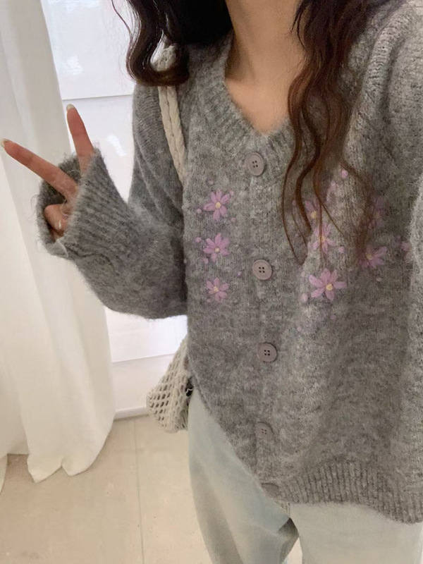 韩系穿搭针织开衫女2025新款秋装宽松休闲设计感绣花毛衣外套上衣|undefined