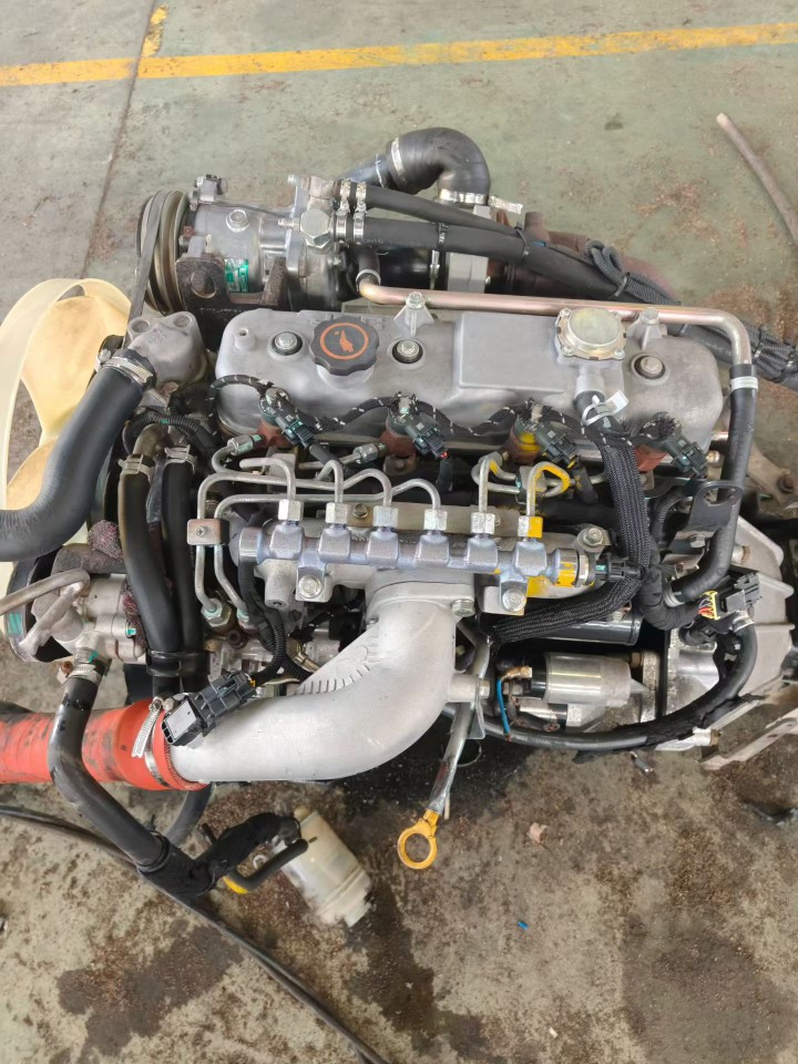 Isuzu 4JB1 Jiangling Shunda JX493ZLQ3 Baodian Baowei Transit 2.8 Qingling engine