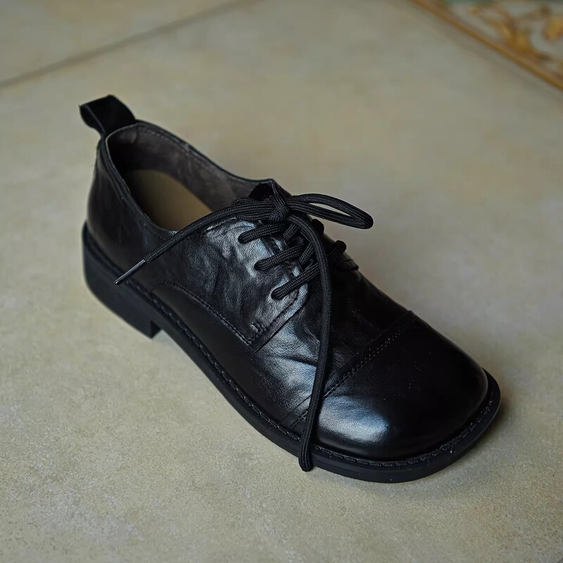 Spring 2026 Black Leather British Style Women's Loafers with Large Toe, Mid-Heel, Lace-Up Shoes Spring 2026 Black Leather British Style Women's Loafers with Large Toe, Mid-Heel, Lace-Up Shoes