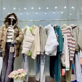 潮牌我爱25巧克力冬装新款羽绒服上衣裤子品牌折扣女装批发货源