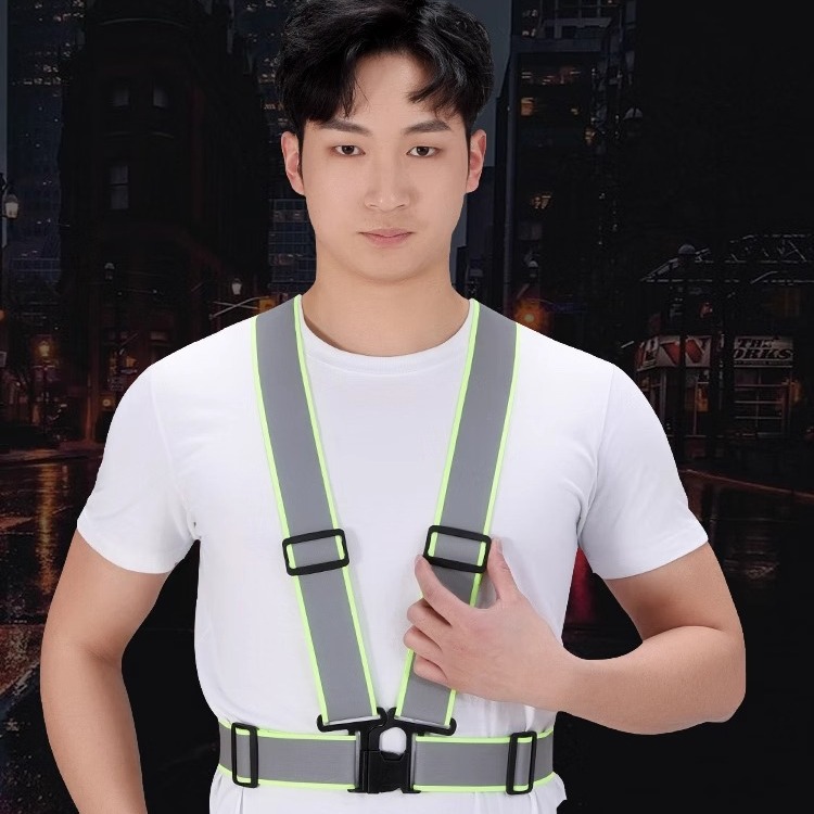 Seguridad de la carrera nocturna ciclismo construcción de saneamiento medioambiental chaleco reflectante brillante chaleco elástico chaleco reflectante correas de advertencia