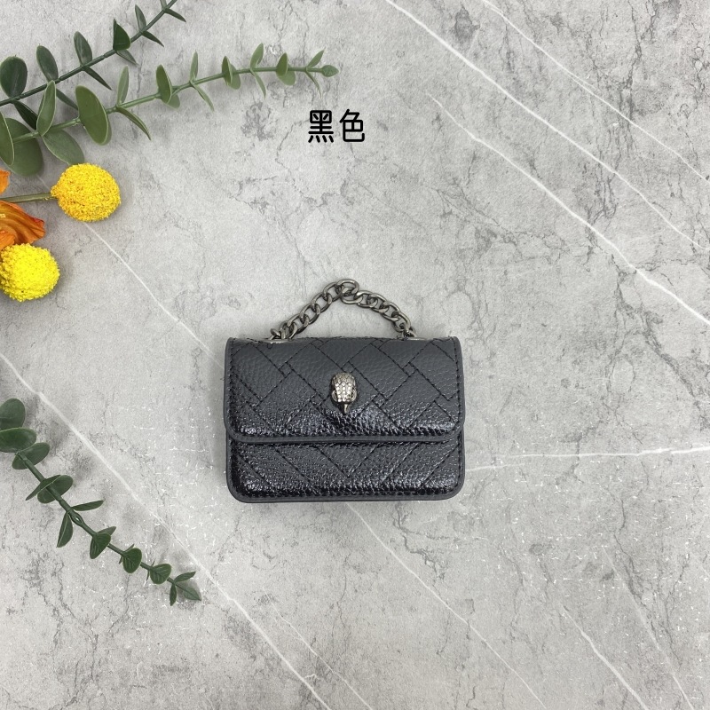 검은색
