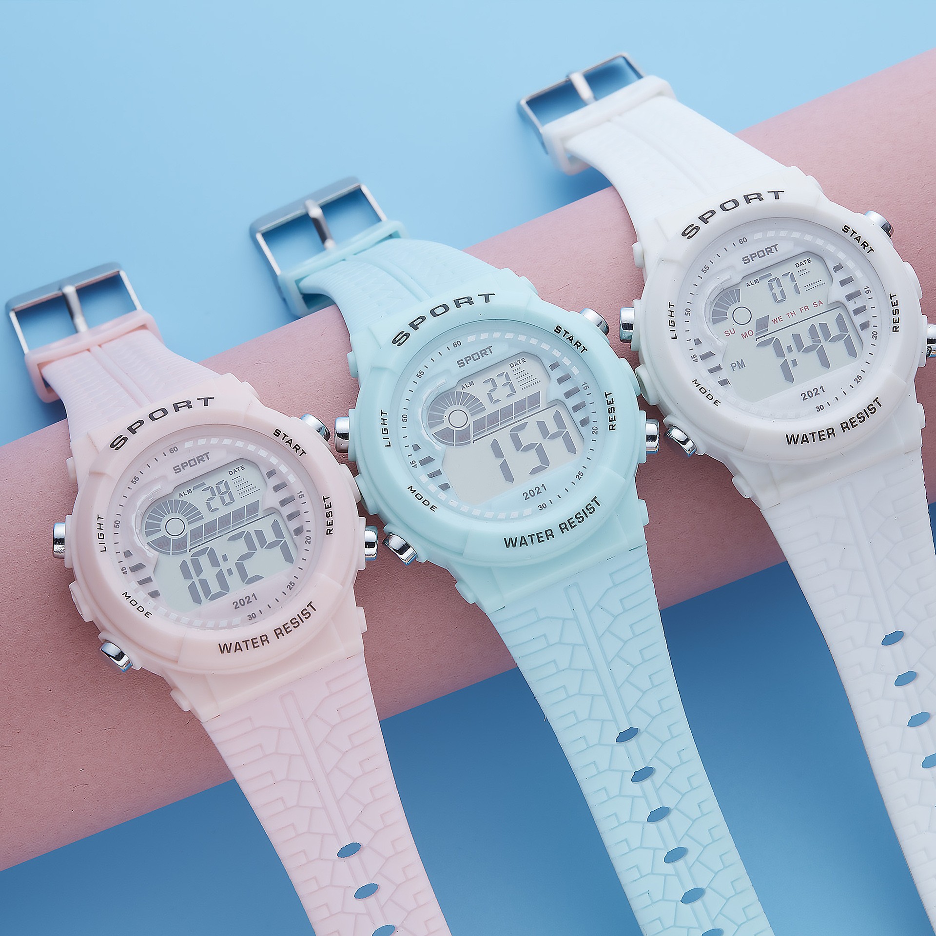 Tendencia de estudiantes de secundaria secundaria alarma reloj electrónico deportivo multifuncional para hombres y mujeres cronógrafo nocturna reloj electrónico en stock