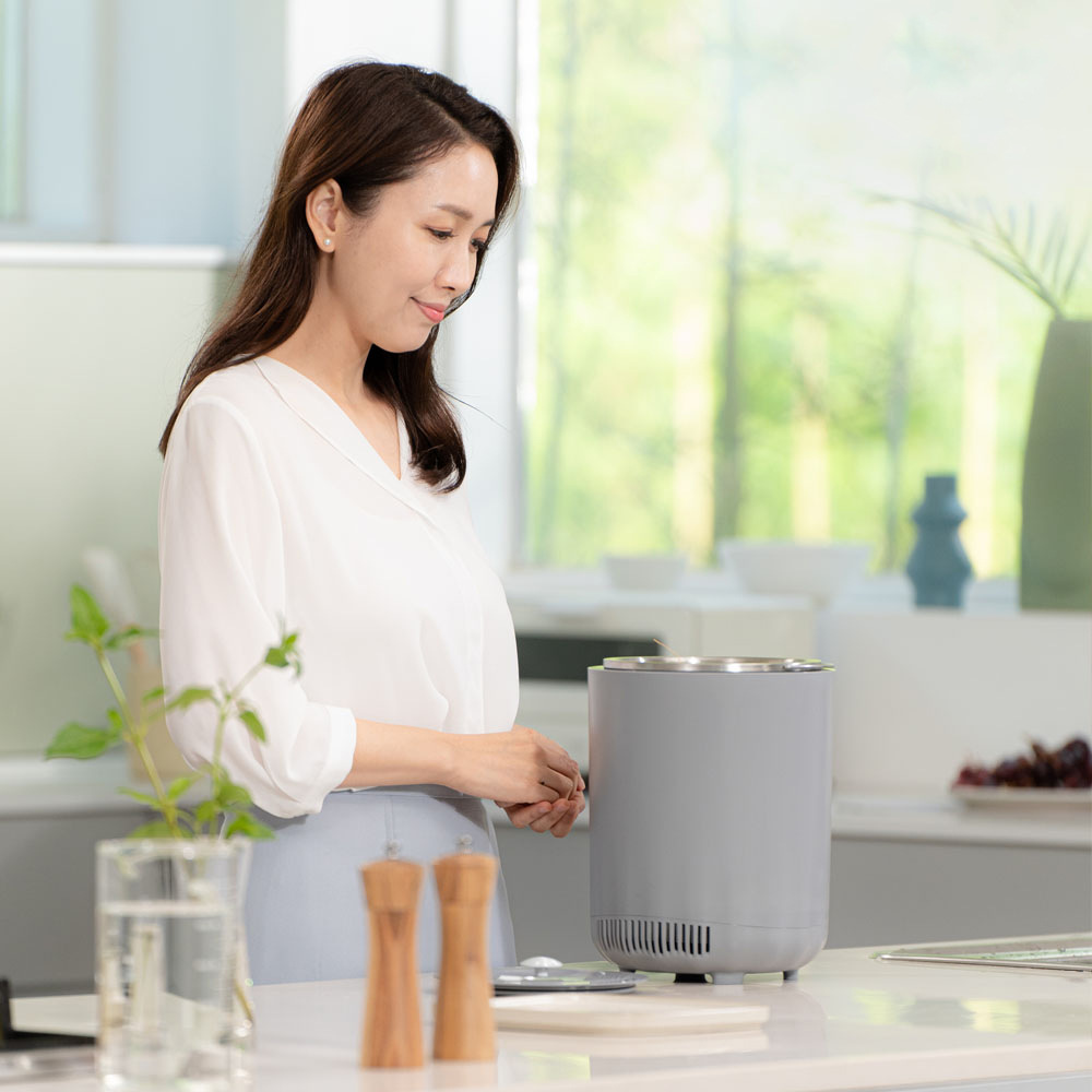 Nuevo 3.5L pequeño cubo de basura de cocina portátil hogar basura de refrigeración de residuos de cocina a prueba de agua de gran capacidad con tapa