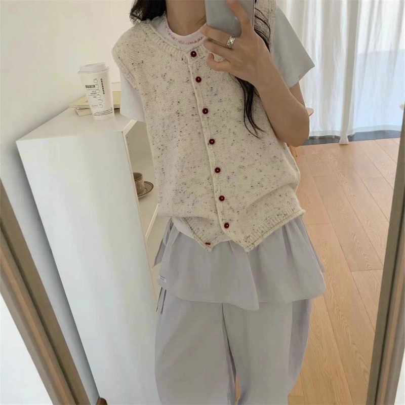 韩系设计感花线点点彩扣卷边圆领针织开衫马甲女叠穿外搭毛衣背心|undefined