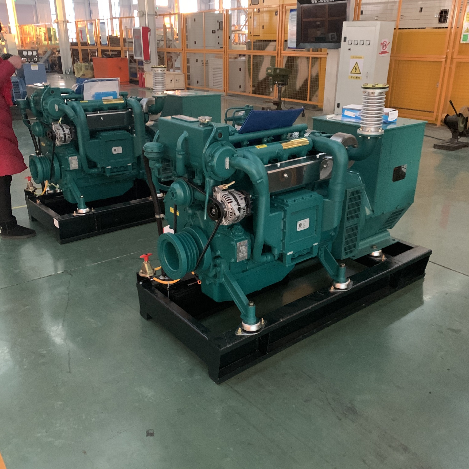 潍柴WP6D132E200型100KW发电机组用WP4D108E200柴油发电机组