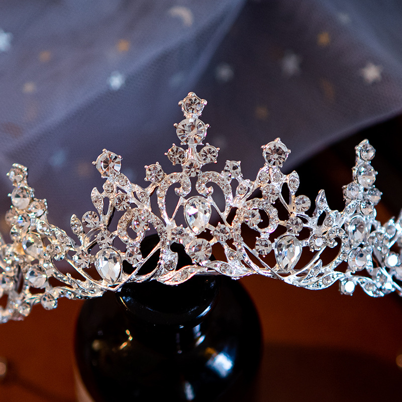 Women's Gender Bridal, Romantic, Shiny Style Bridal Romantic Shiny Women's Crown Alloy Artificial Rhinestones Crown
