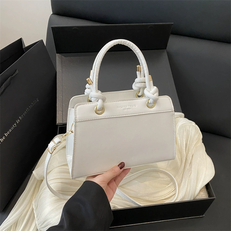 Сумка большой емкости женская дикая сумка весна 2025 года лето сплошной цвет новый простой пакет на одно плечо премиум смысл небольшая квадратная сумка