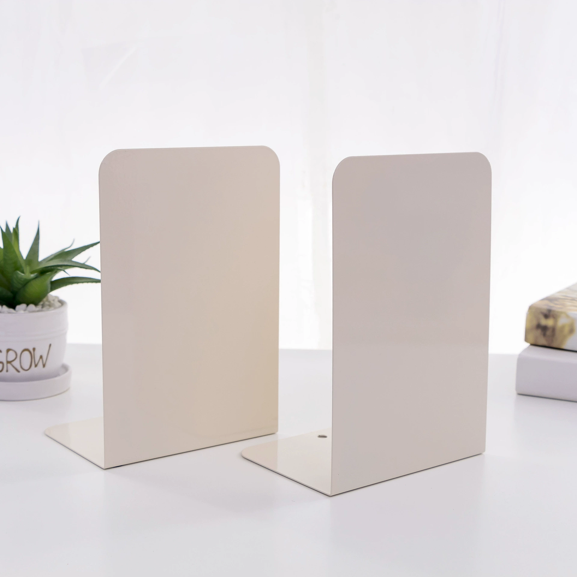 Factory direct sales explosion creative stationery supplies telescopic book holder folding book frame metal students cartoon