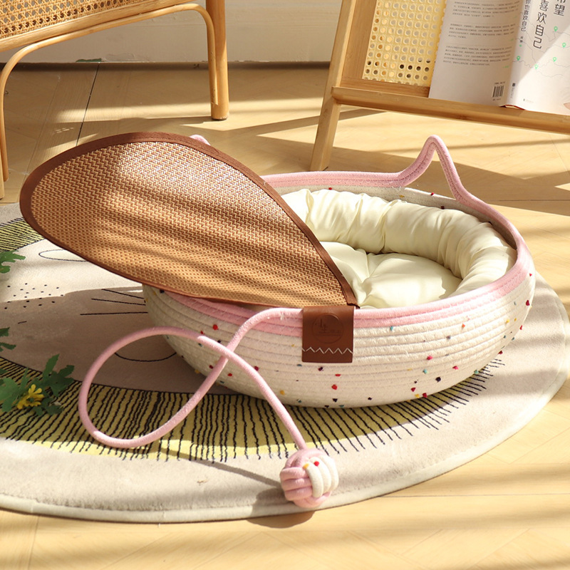 컬러풀한 폼폼 - 핑크색 장난감 공 + 흰색 화장솜 + 흰색 베개 + 매트