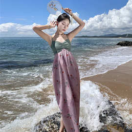 海边度假连衣裙甜美小清新减龄拼接樱桃碎花裙拍照沙滩裙吊带长裙