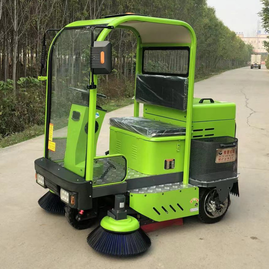 小型扫地车 1500型半封闭三刷扫地机 街道路面落叶清扫车