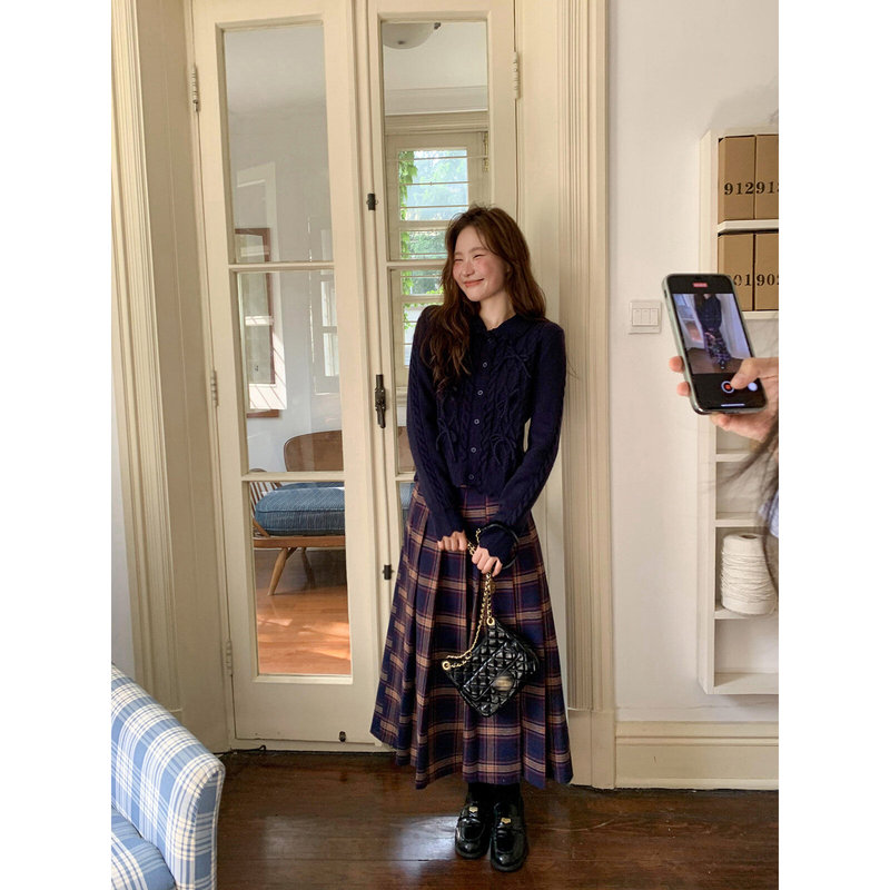 Bow-Knot Twist-Knit Cardigan for Women, Spring 2026 New Style, Slim-Fit Short Top
