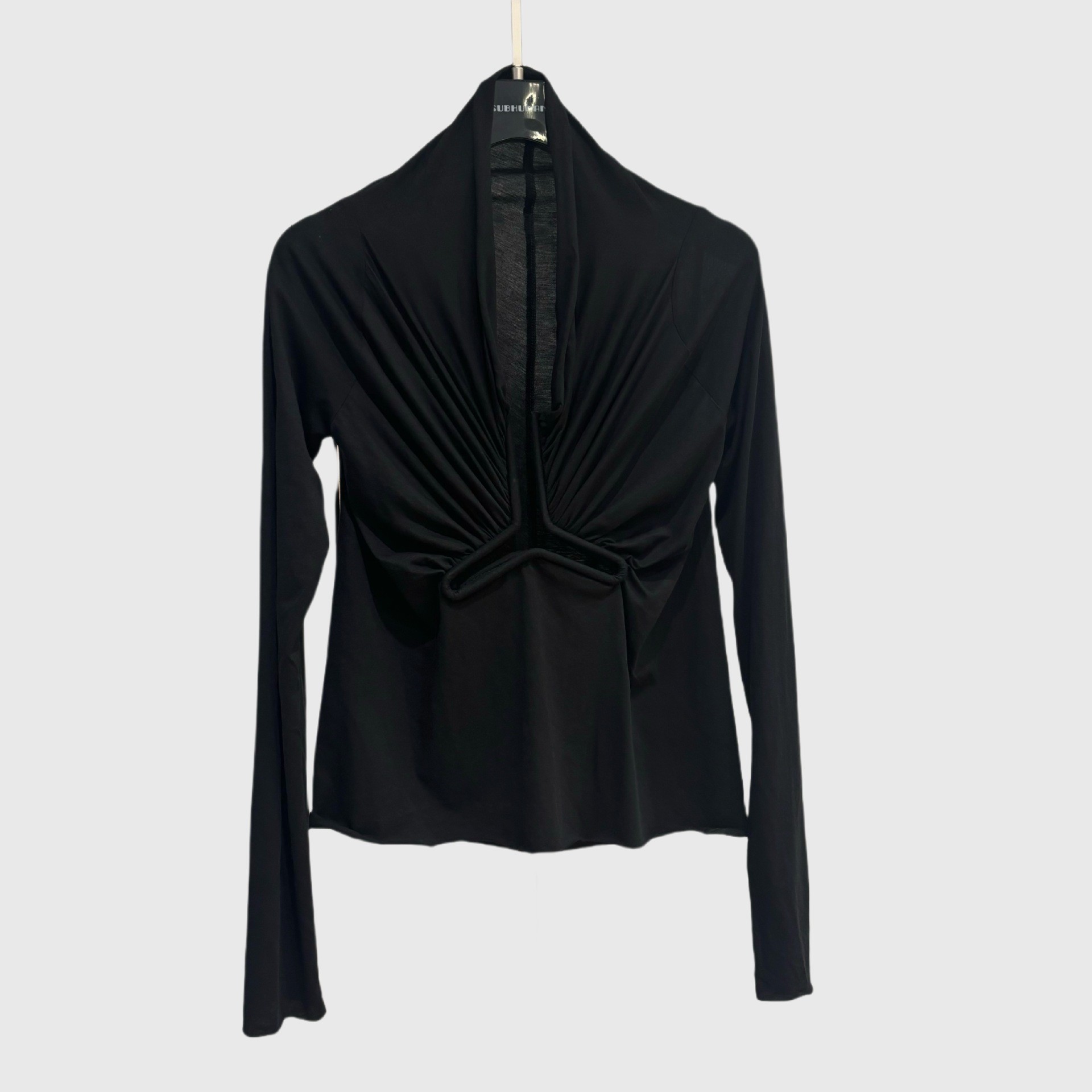 In-stock, cutout, low-cut top, original design, street style, fashionable, versatile, slim fit, sexy long-sleeved top.