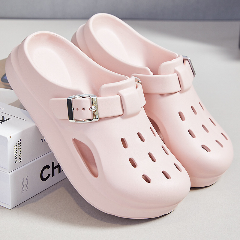 Pantuflas nuevas mujeres verano eva zapatos con agujeros para el cabello femenino moda exterior ropa plana comercio exterior ligero sandalias y pantuflas Baotou