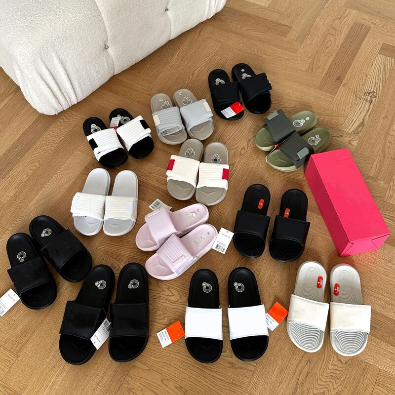 Putian Chunyuan Summer Magic Offcourt Adjustable Sports Couple Slippers Black and White Men's and Women's Casual Flop Putian Chunyuan Summer Magic Offcourt Adjustable Sports Couple Slippers Black and White Men's and Women's Casual Flop