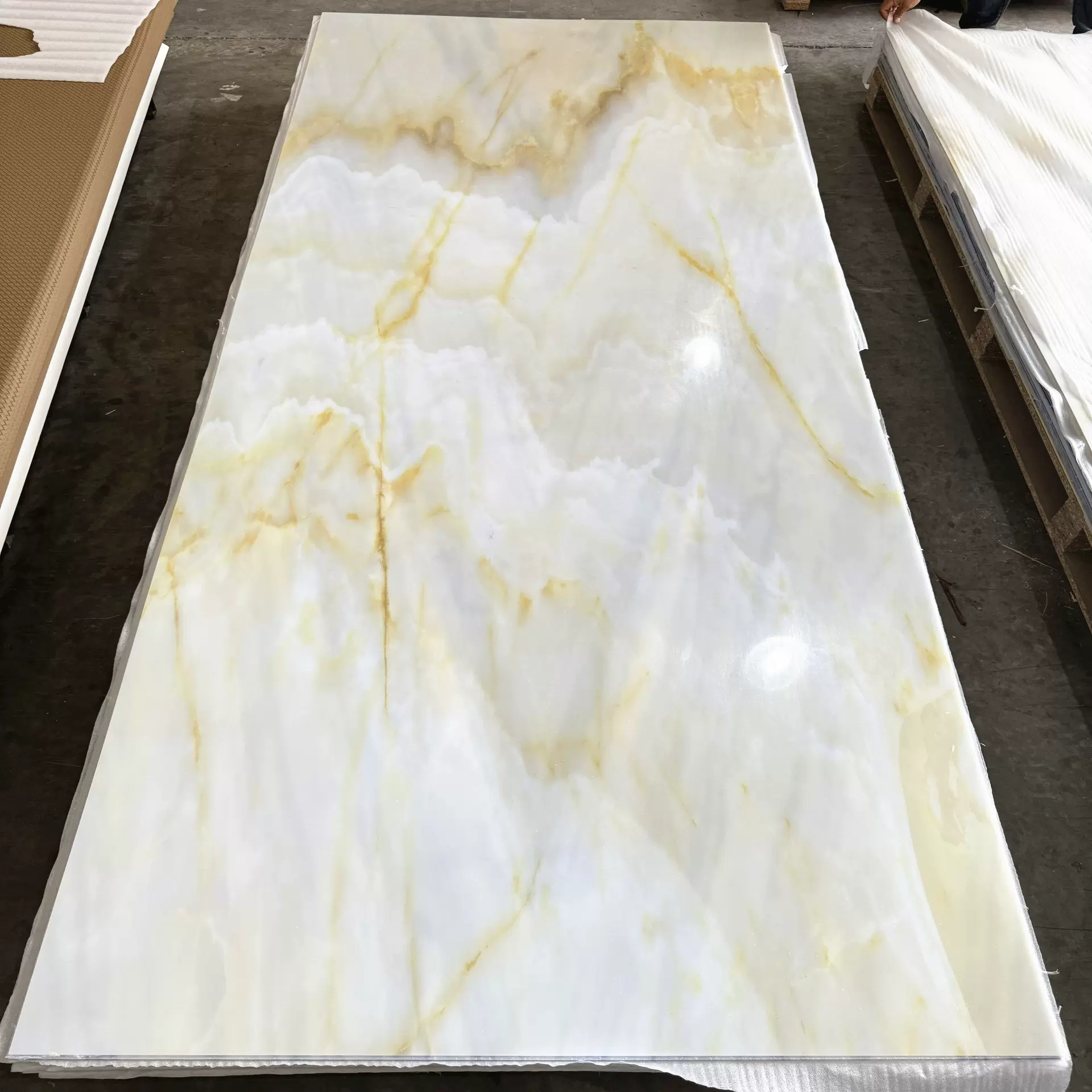 亚克力透光云石板酒柜背景发光板吊顶灯箱LED发光板人造石板UV板