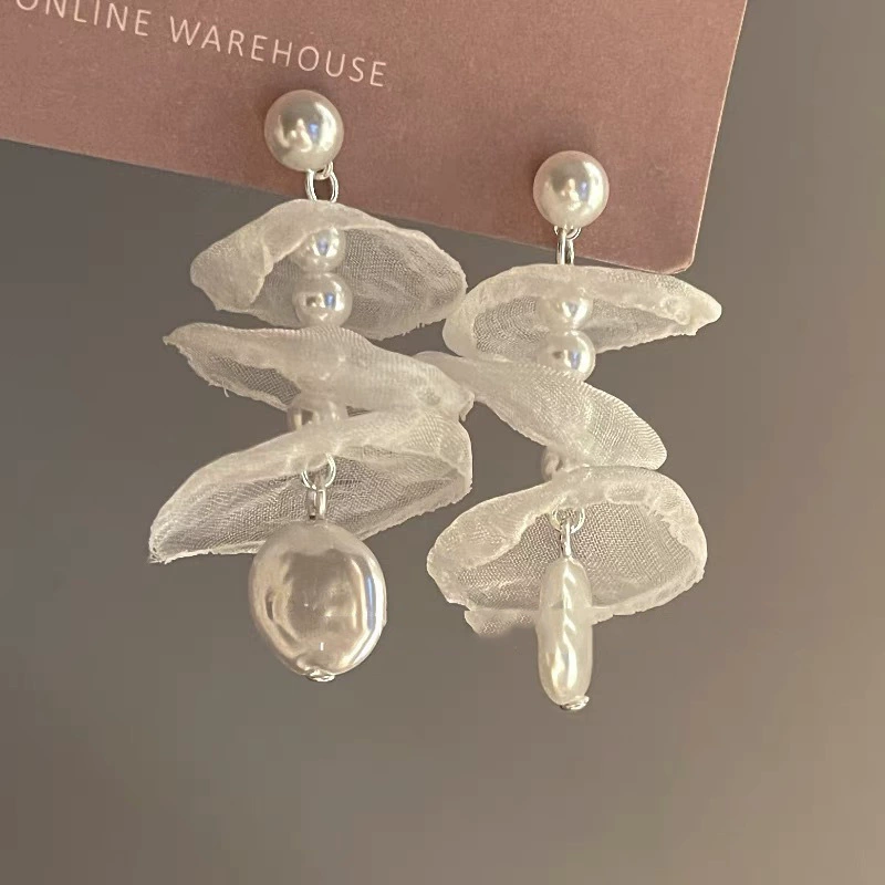 Серебряная игла из жемчуга, атмосферные модные серьги, цветочный рисунок, стиль лёгкой роскоши, стиль высокого качества