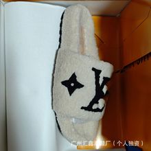 L家字母毛毛拖鞋女高级感厚底时尚外穿露趾加绒加厚Y标跨境棉拖鞋