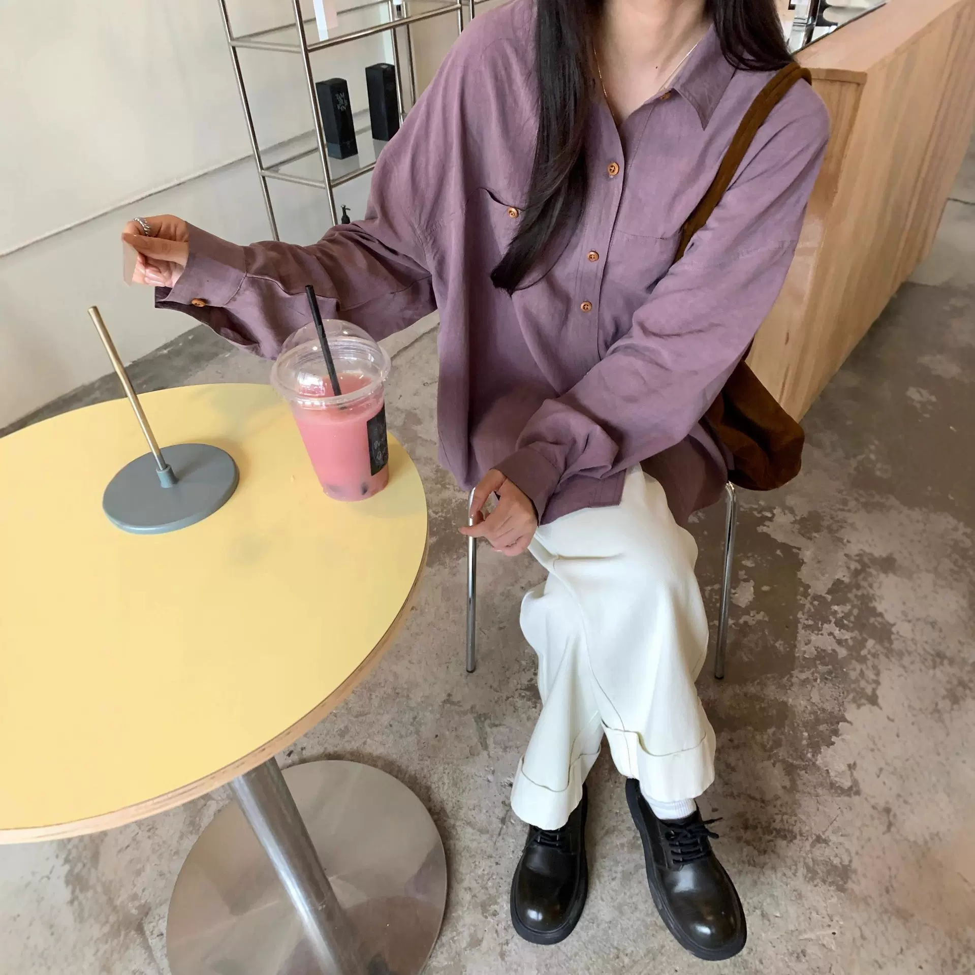 黄峥 韩版简约复古长袖衬衫纯色口袋休闲宽松上衣女145CY825