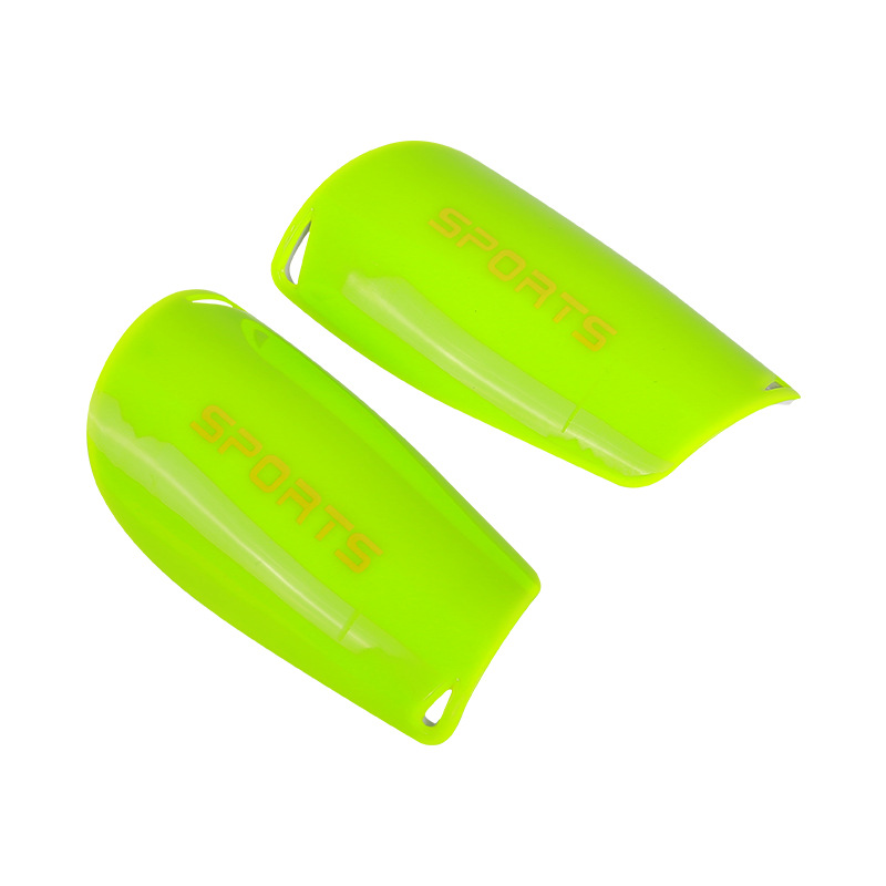 Venta al por mayor adulto fútbol pierna guardia deportes pierna guardia duro PVC engrosada insertar guardia de los niños equipo de protección pie guardia