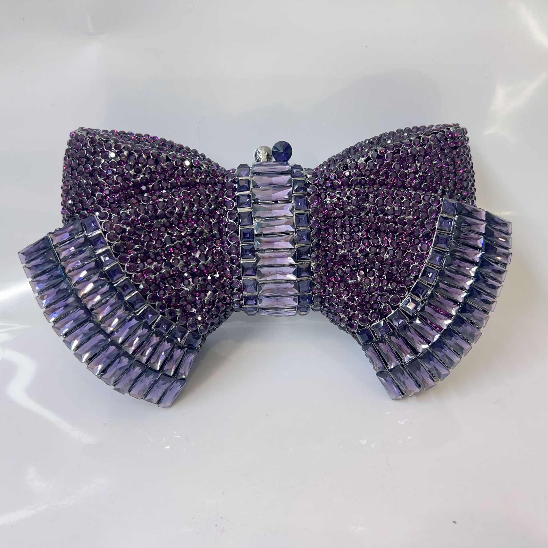 Morado oscuro