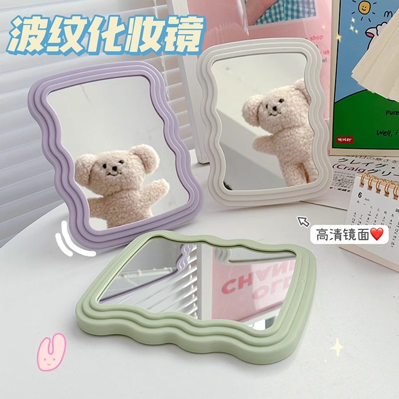 Espejo de maquillaje lindo portátil plegable tocador para el hogar escritorio escritorio simple y ligero espejo de dormitorio de estudiantes de lujo