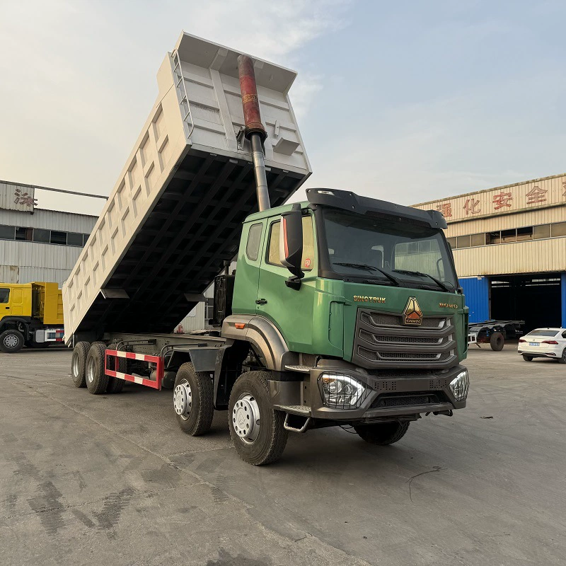 Продается самосвал Sinotruk Haohan, подержанный 12-колесный самосвал, самосвал для горных работ с правым рулем.