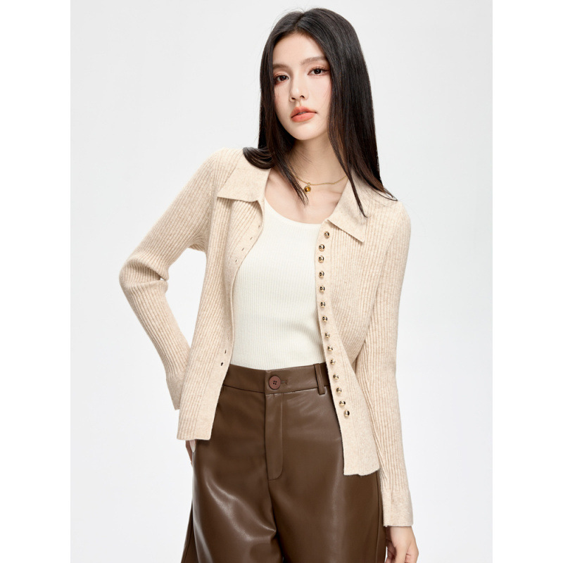 Polo Collar Stylish Slim-Fit Knit Cardigan for Women, New Versatile Sweater with a Turn-Down Collar Design for Spring and Autumn Polo Collar Stylish Slim-Fit Knit Cardigan for Women, New Versatile Sweater with a Turn-Down Collar Design for Spring and Autumn