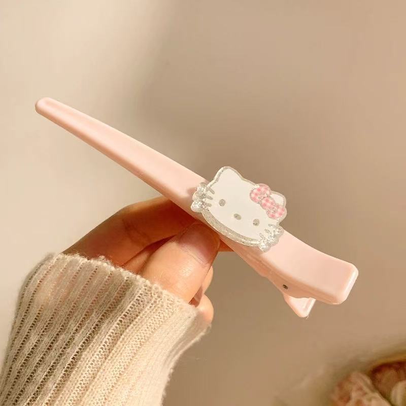 女性用のかわいいピンクのキティヘアピン、シームレスな漫画の単一位置決め海辺のサイドヘアピン、メイクアップヘッドギアインスタイル|undefined