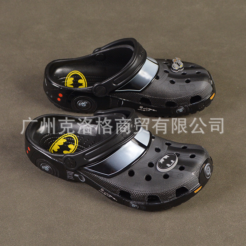 Batman, zapatos de agujero para padres e hijos, bolsas de cabeza transpirables al aire libre, zapatillas frías para hombres y mujeres, zapatos de playa