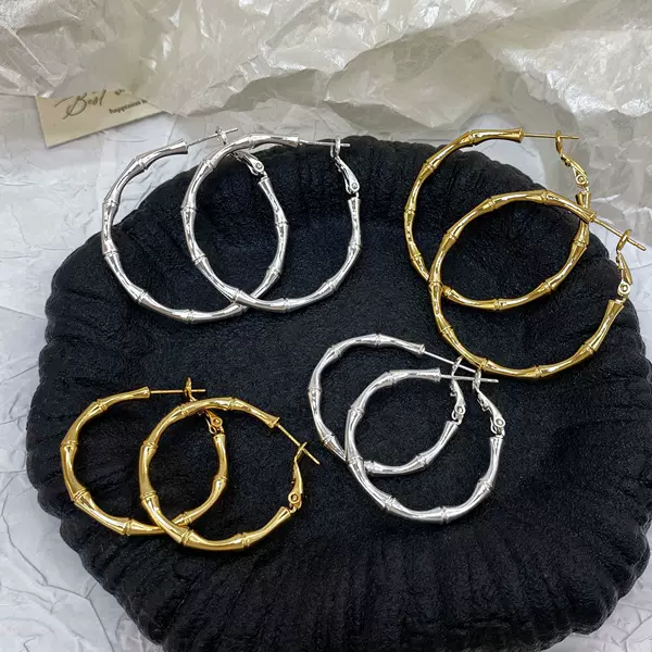 Copper Plated with Real Gold, European and American Style, Unique Bamboo Joint Smooth Large Hoop Earrings for Women, New Trendy Light Luxury High-End Earrings
