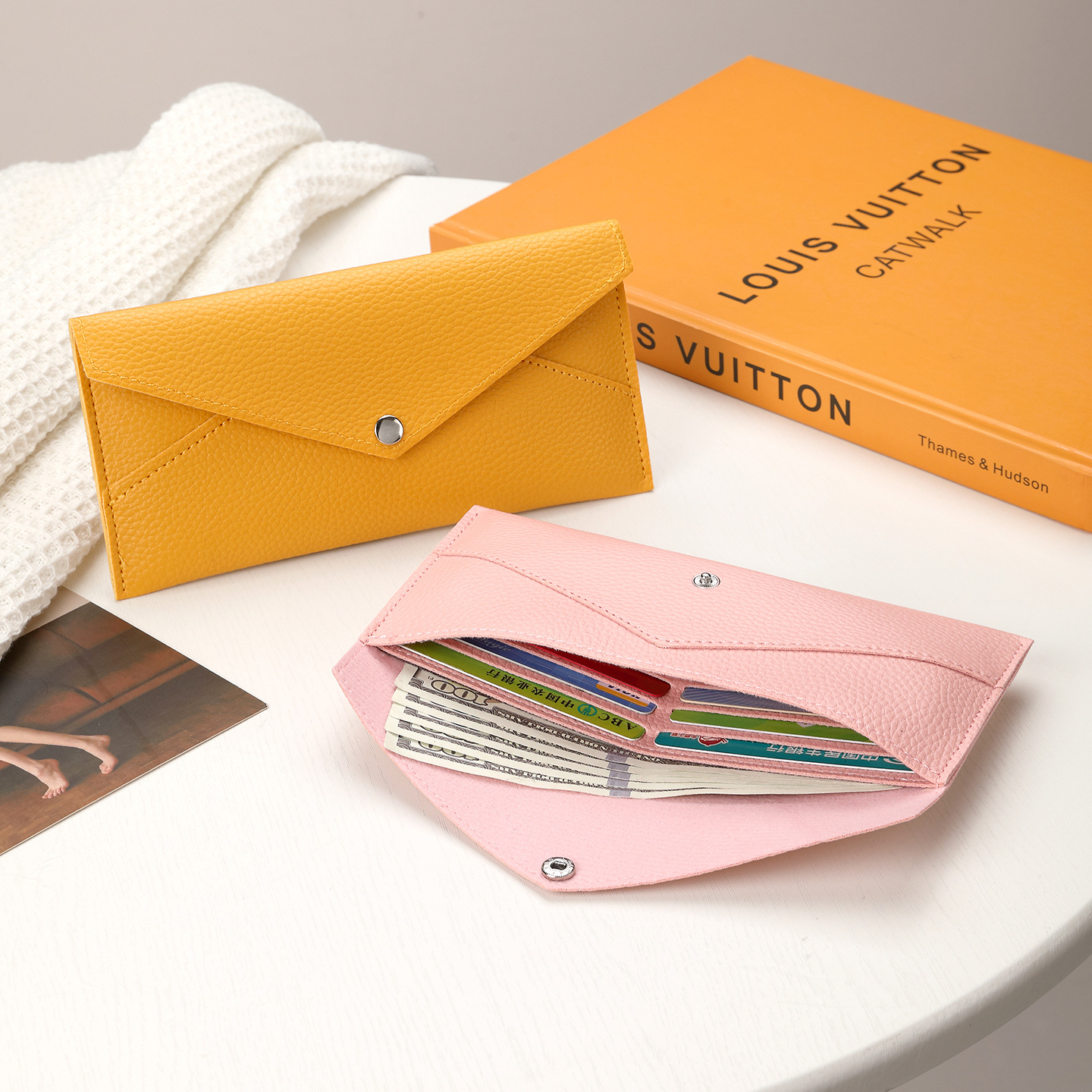 Nuevo simple y suave billetera litchi modelo coreano ultra delgada billetera de pasaporte puede guardar facturas de teléfono móvil larga bolsa de tarjetas