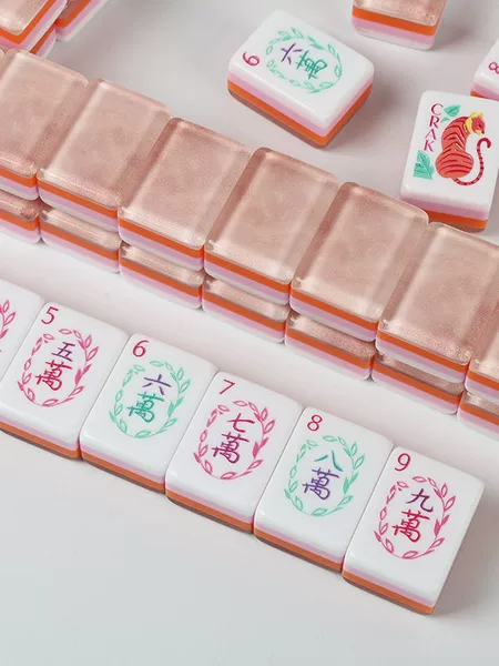 Cross-border acrylic crystal hand-crafted American mahjong, four-layer color-blocking, American-style leisure and entertainment, suitable for home and travel use