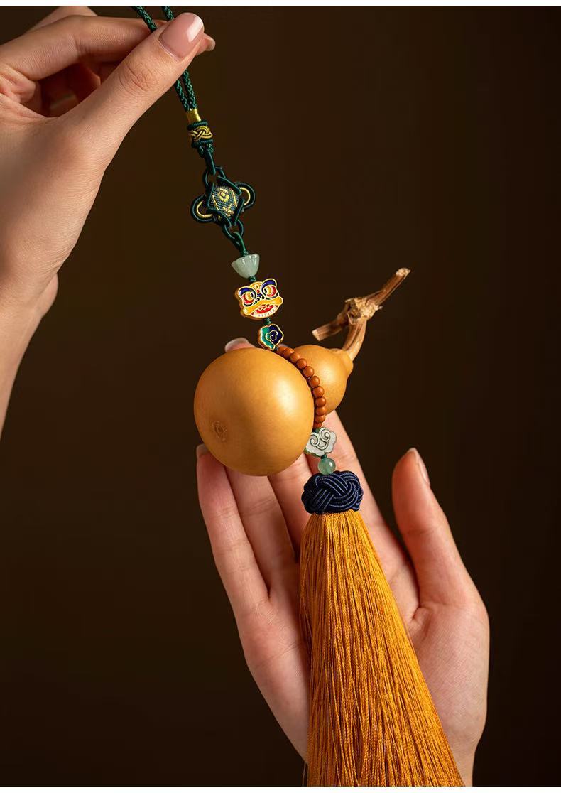 Original natural gourd pendant home interior decoration yellow tassel car rearview mirror car pendant gift