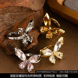 耳钉;耳环;戒指
