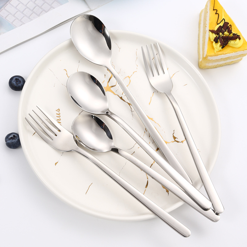 316 cuchara de acero inoxidable tenedor hogar comiendo cuchara coreana mango largo engrosada cuchara de mezcla cuchara pequeña