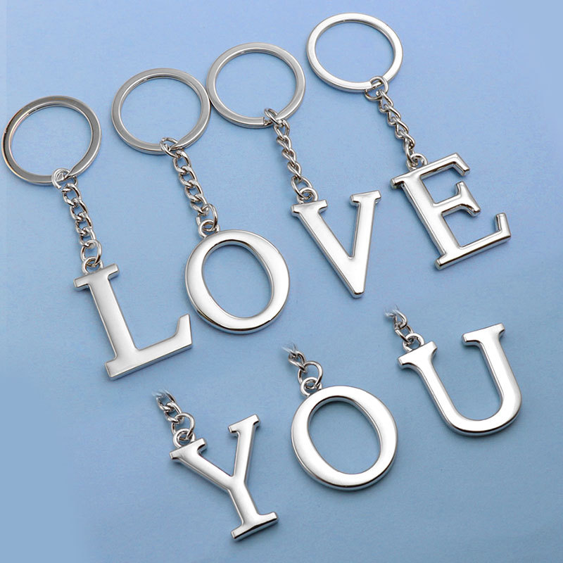 Inglés carta llavero bolsa colgante 26 letras mayúsculas y minúsculas y números llavero europeo y americano pequeño regalo personalización