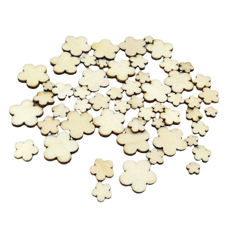 Madera tamaño cinco ciruela flor madera chips DIY decoración de madera 50/100 piezas un paquete