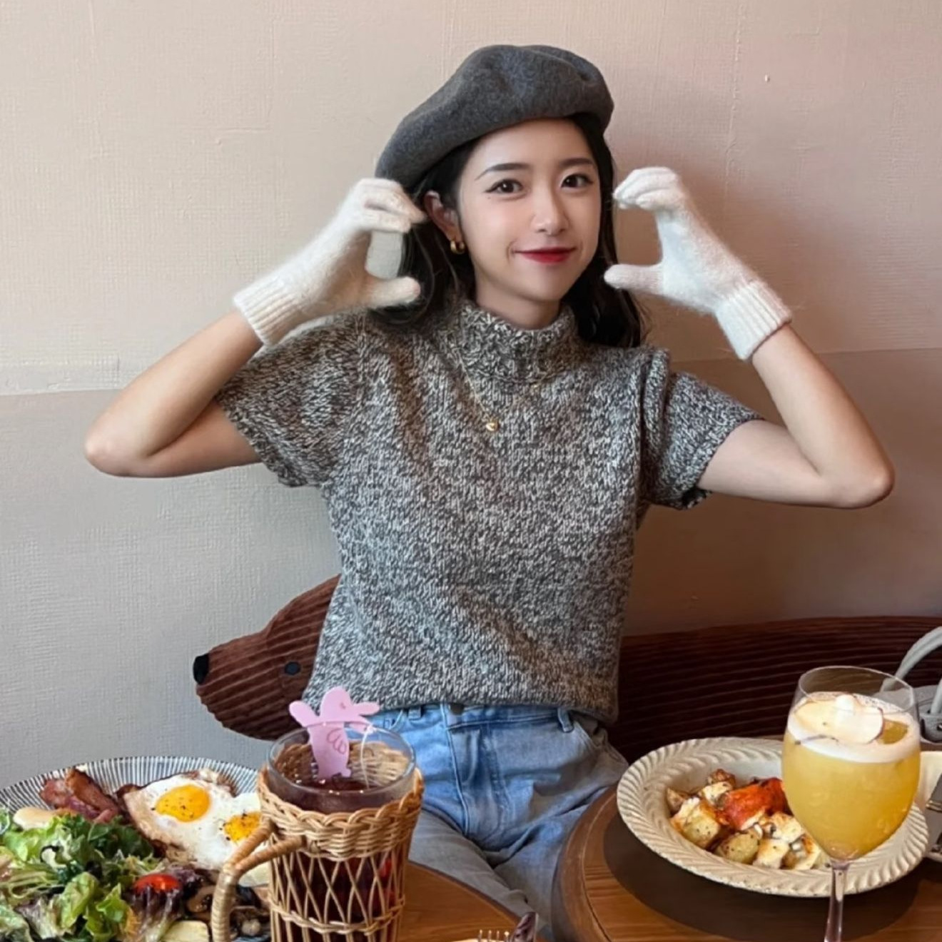 In Stock 2026 Spring New Korean Style Slim-Fit Versatile Gentle Half-High Collar Short-Sleeve Knit Top/Shorts for Women