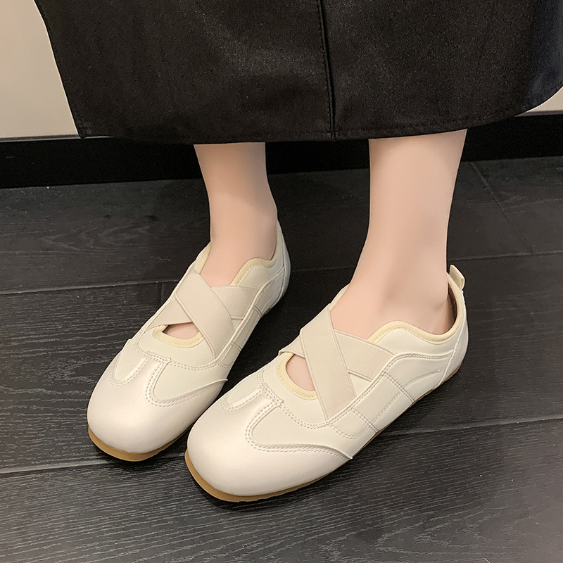 Aumentar la altura de la parte inferior gruesa de las zapatillas de verano de las mujeres europeas nuevas zapatillas pequeñas de alta calidad