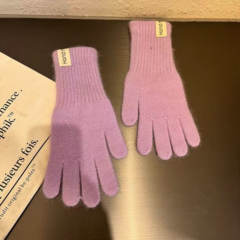 Insキャンディー色の長いタイプのウサギの毛の手袋の冬の女性の韓国版のメリヤスの純色は厚くて保温して防寒して5本の指に乗ります。