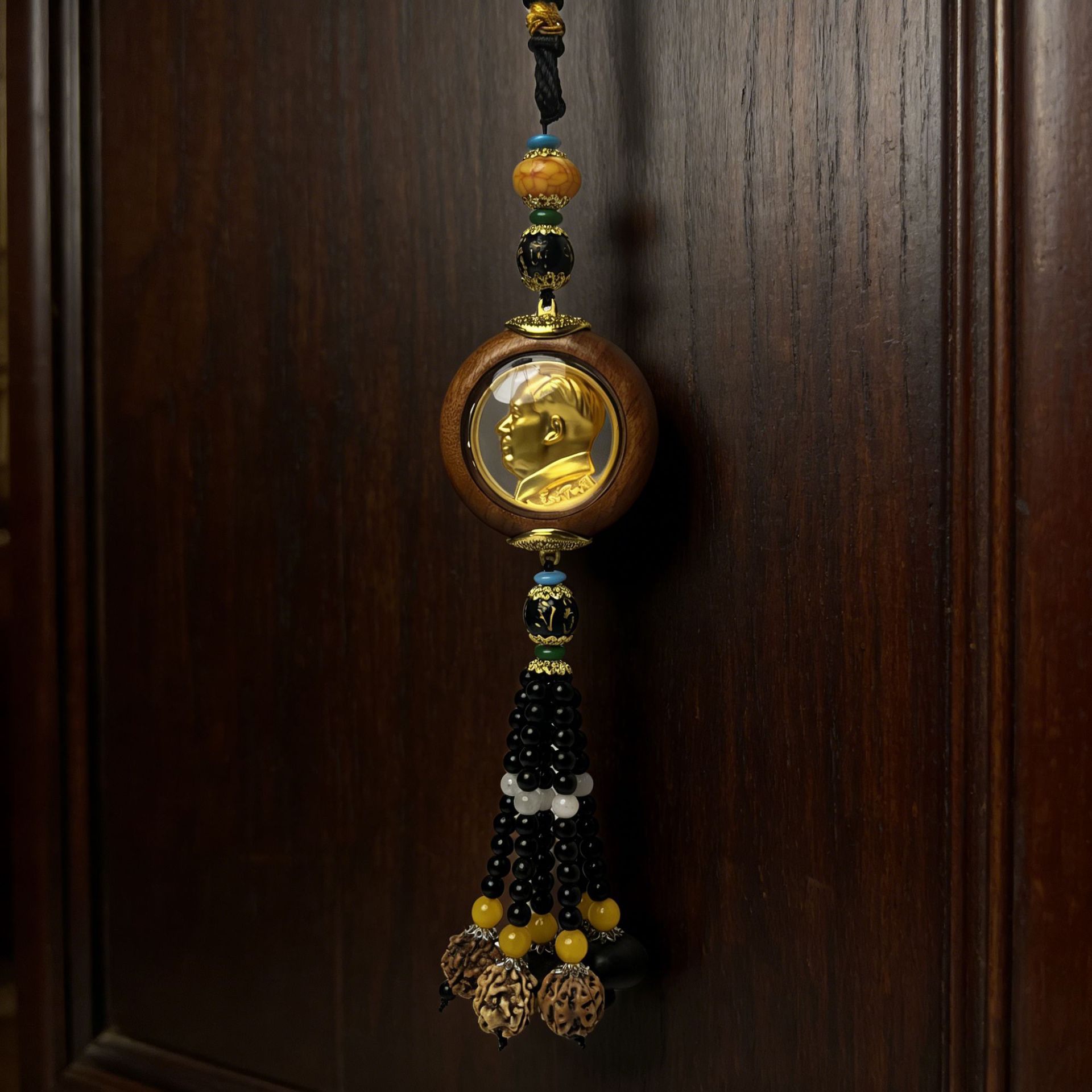 New Car Interior Decoration Pendant Made of Rosewood with Double-Sided Crystal for Office, Living Room, and Car Decoration