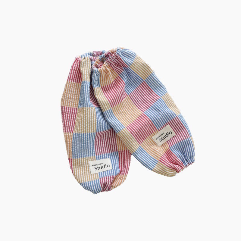 [빨간색과 파란색 격자 무늬]