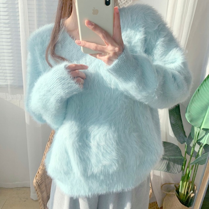 Source Knitting Factory Korean-Style Round-Neck Mink Fur Sweater, Loose Fit, Slimming, Soft and Comfortable, Everyday Long-Sleeve Knitwear Wholesale Source Knitting Factory Korean-Style Round-Neck Mink Fur Sweater, Loose Fit, Slimming, Soft and Comfortable, Everyday Long-Sleeve Knitwear Wholesale